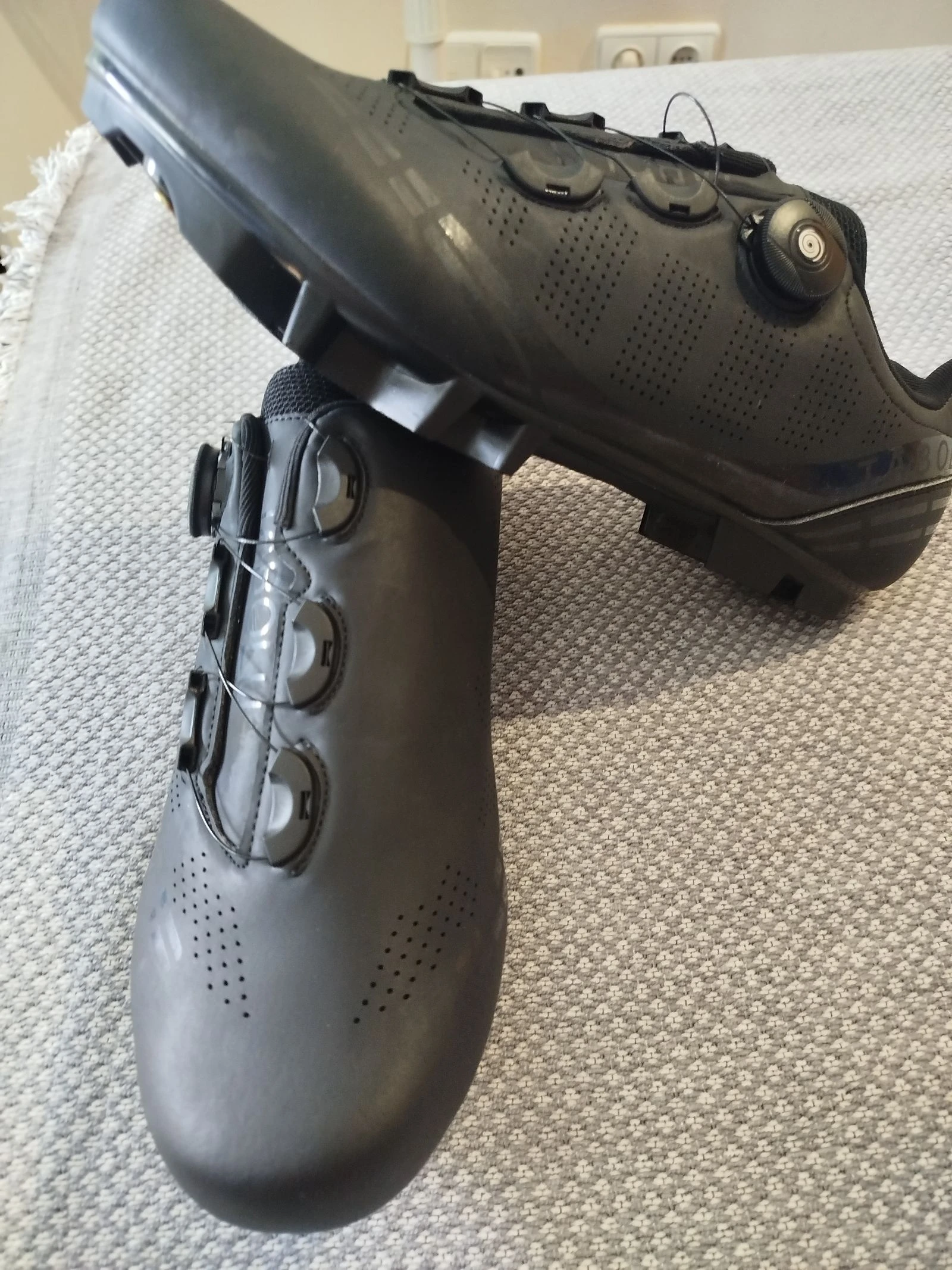 Zapatillas Ciclismo Talla 45 Negras – photo 3